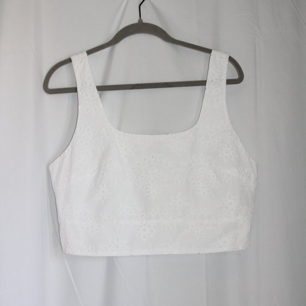 NWOT Joie White Eyelet Floral Crop Top 100% Cotton Smocked Large Doily Dainty
